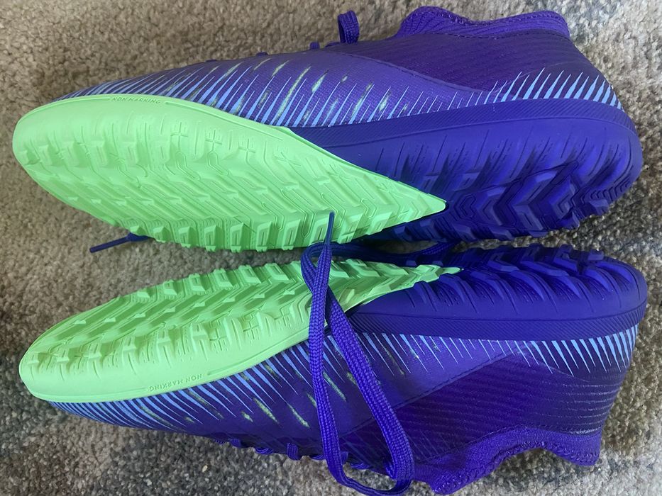 Ghete fotbal sintetic si sala