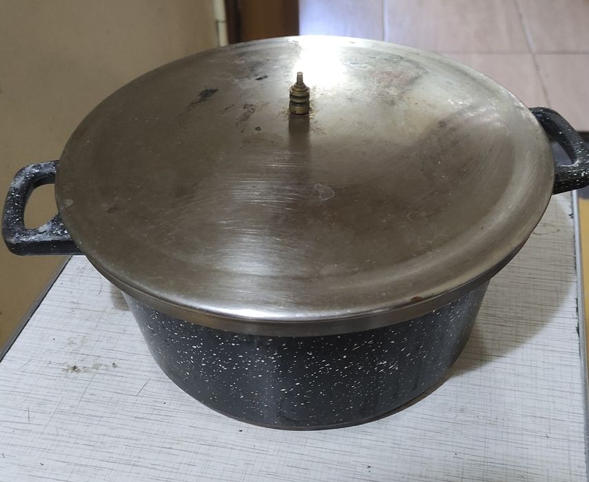 Продам Кастрюли Сковородки Казаны