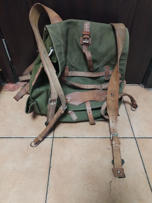 Rucsac militar/ rănită în stare foarte buna