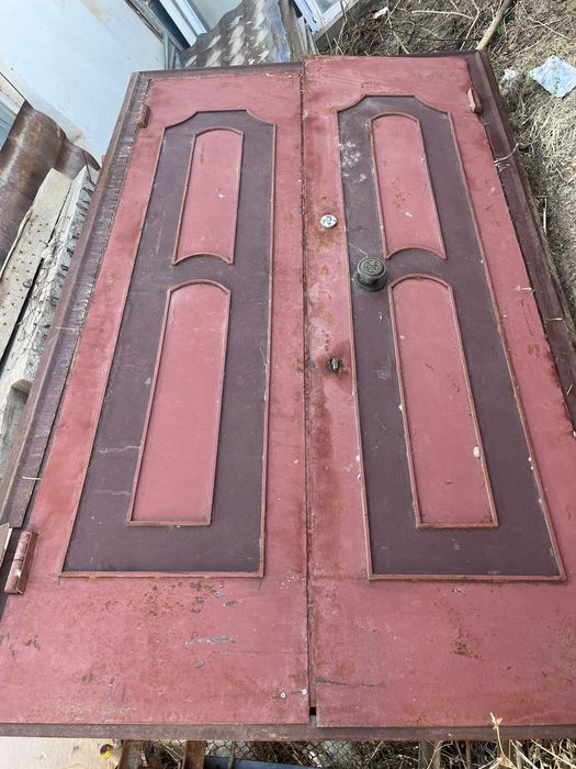 Двер металические