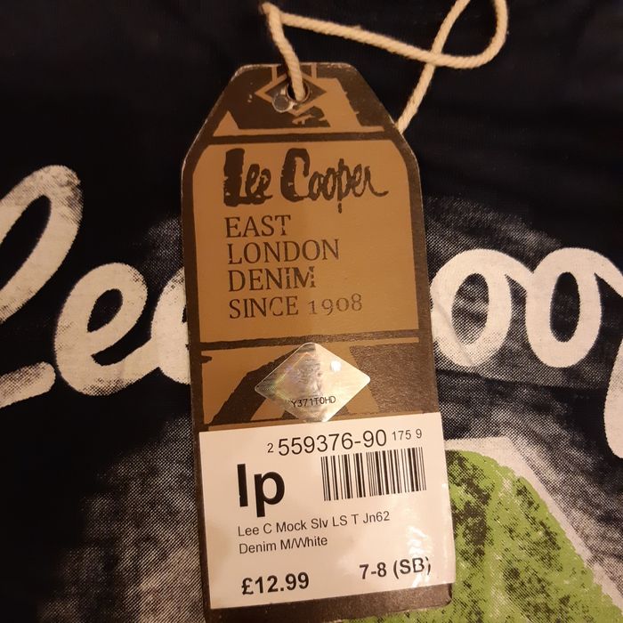 Нова тениска на Lee Cooper за 7- 8 год. 122- 128см ,на H&M 158см 164см