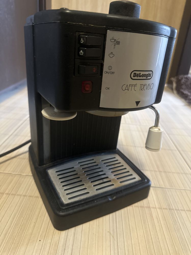 Delonghi кафе машина