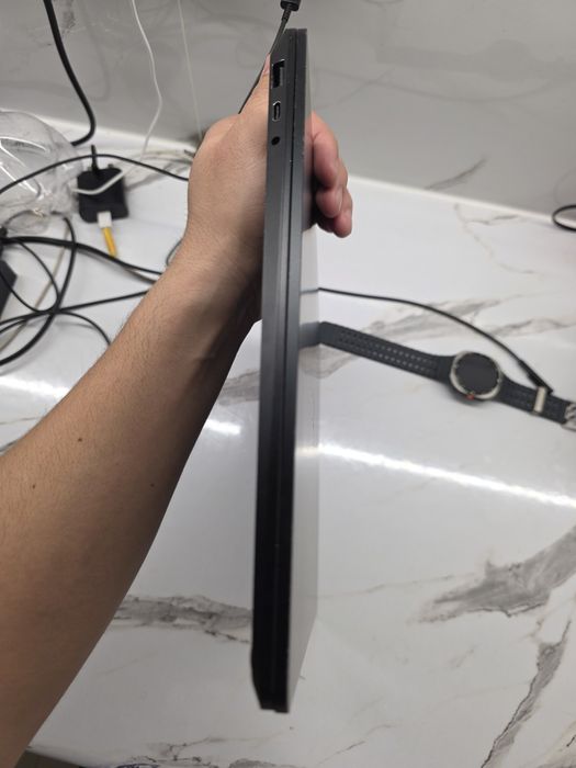 Microsoft Surface Laptop 4 Black 15,256gb 15 дюмовый