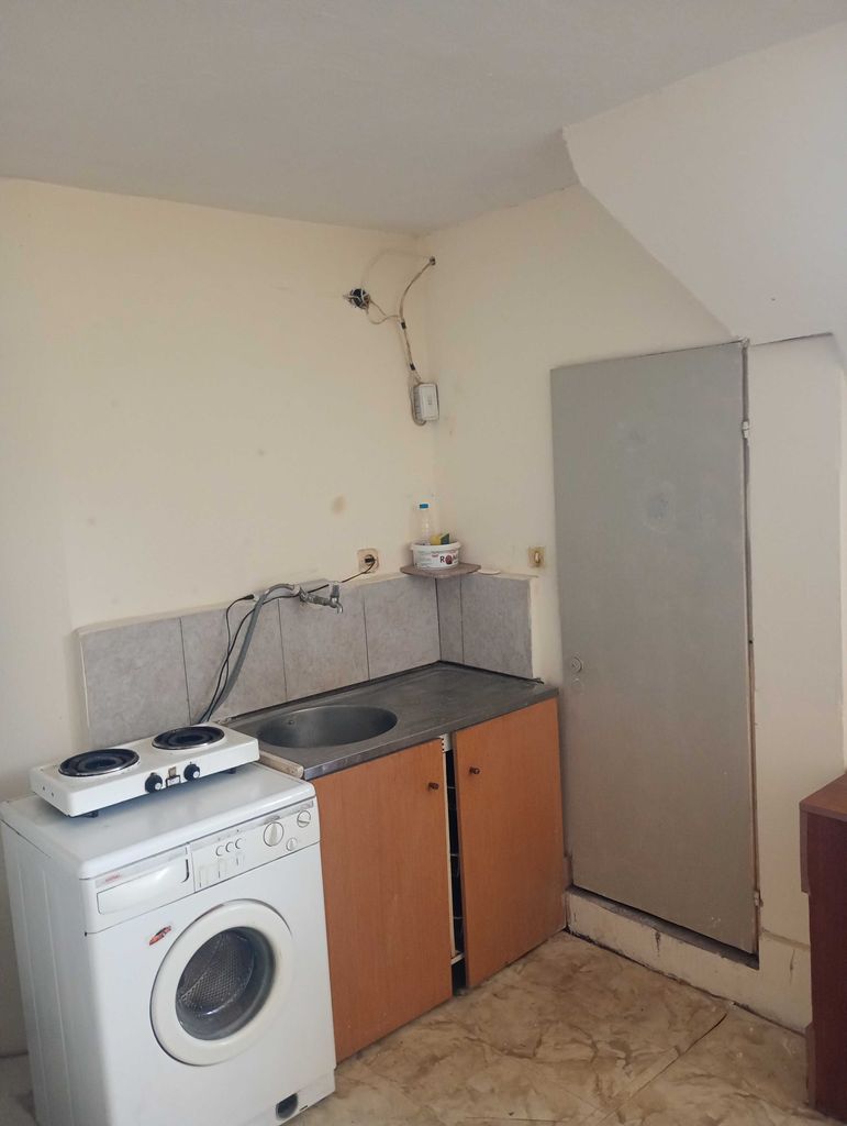 Дава се под наем Ателие в Русе, Мидия Енос - 25 кв.м за 117.3 € - Снимка #4