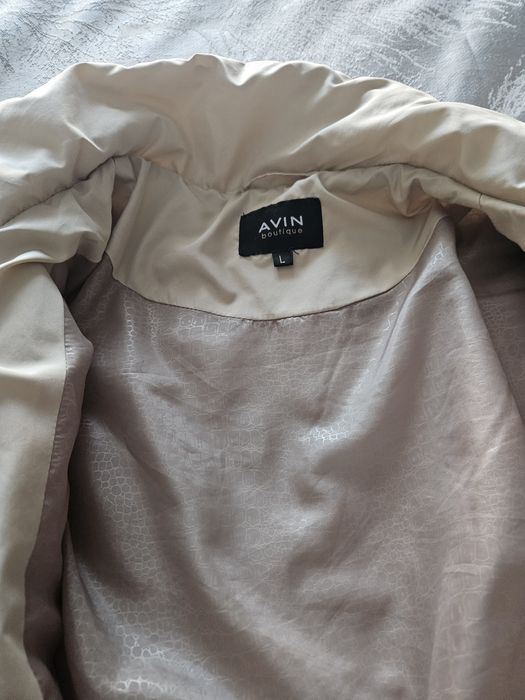Яке на Avin boutigue в бежаво.Цена 110 лв