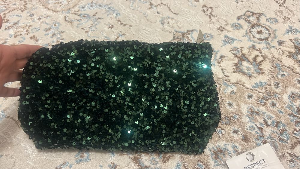 Зеленый клатч с пайетками — Новый!