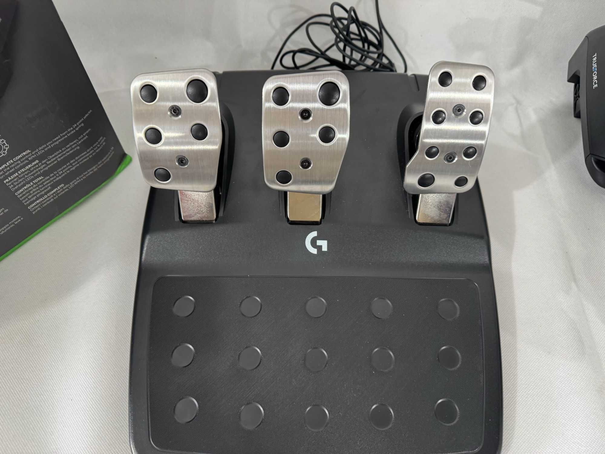 Волан с педали Logitech - G923 SE Shifter Combo