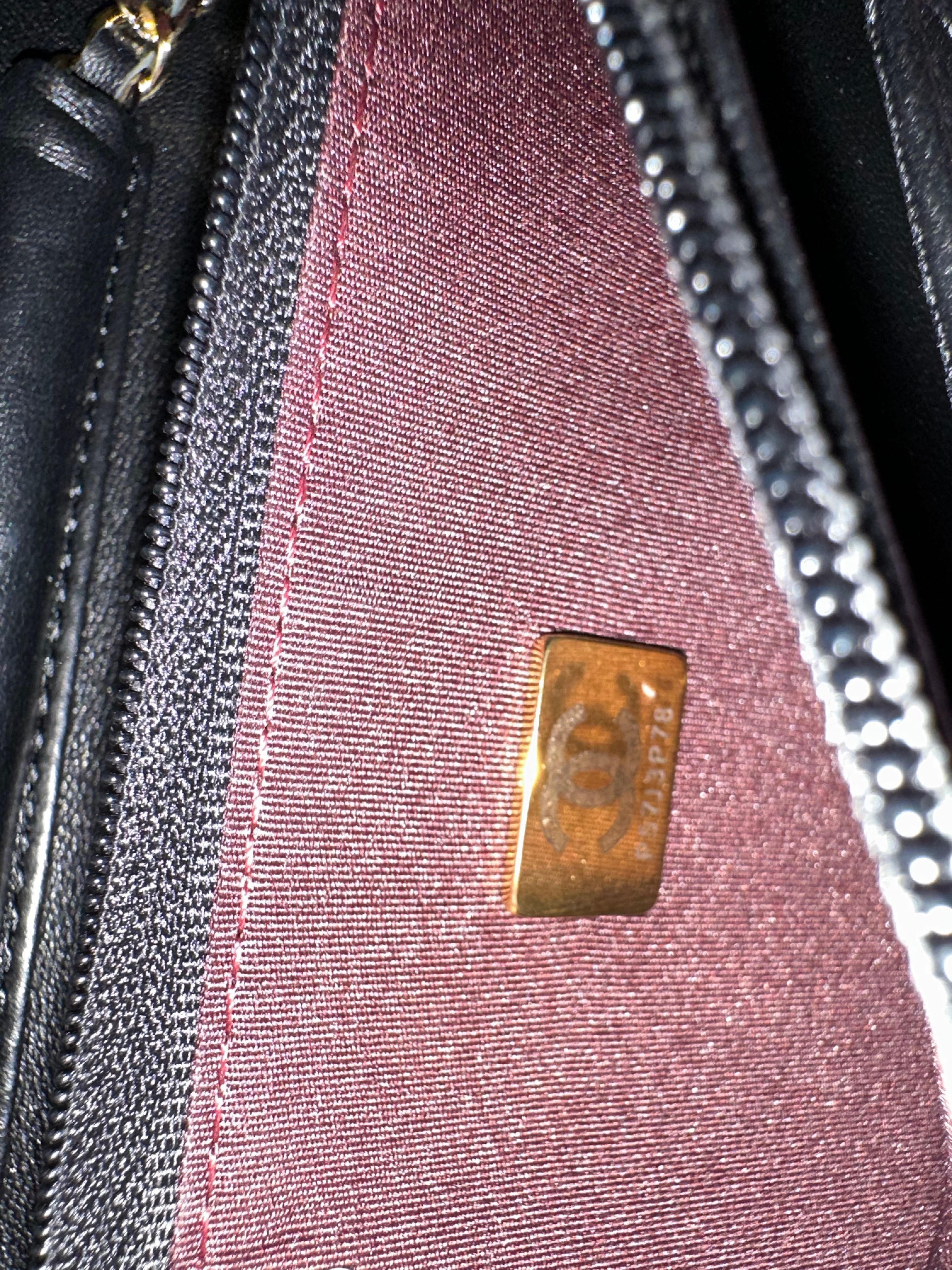 Дамска Чанта Chanel classic wallet on chain