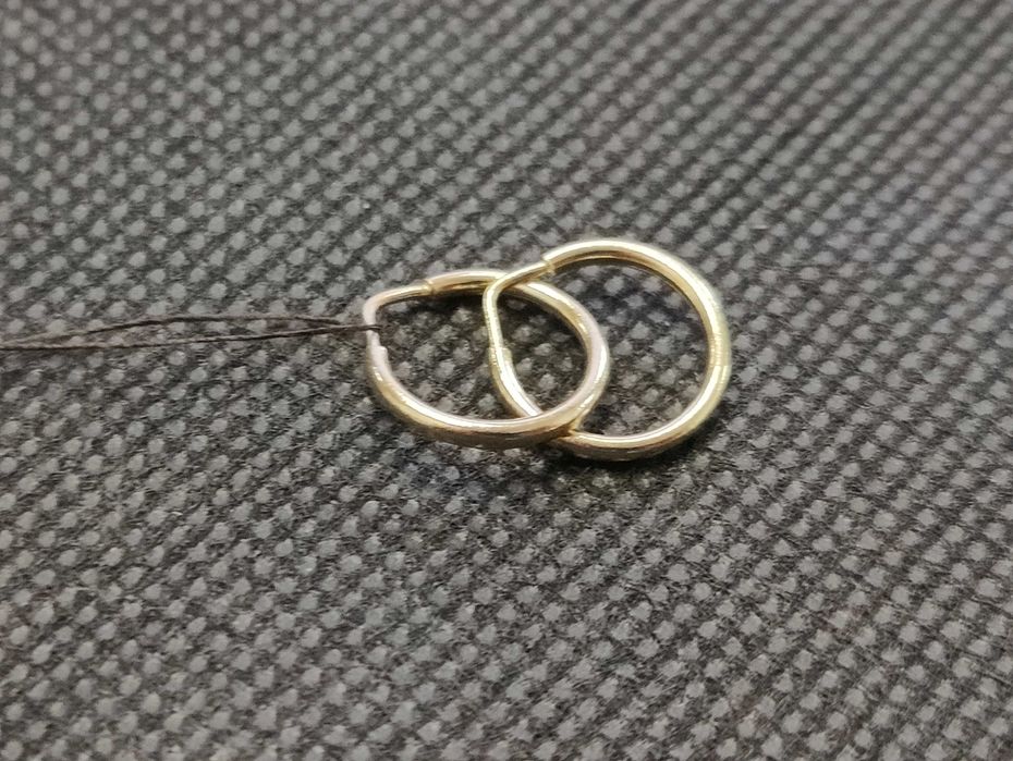 Чисто нови златни детски обеци 0.7гр-14к