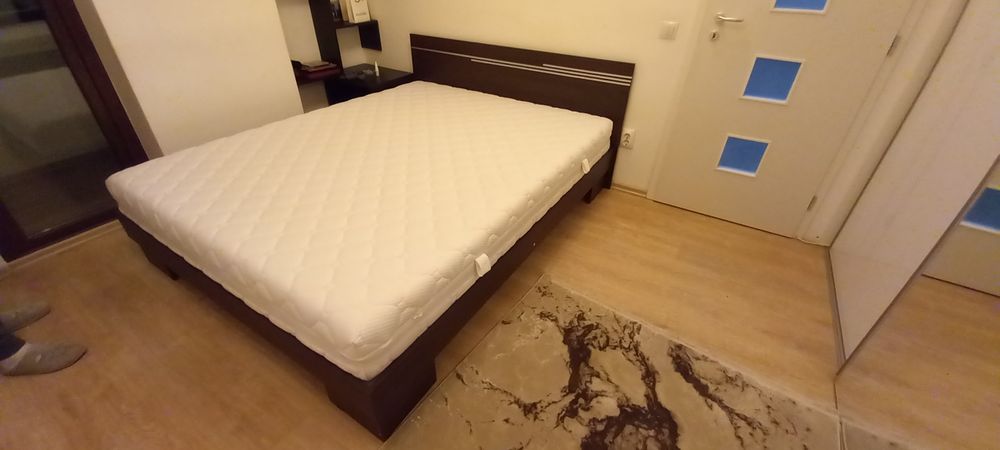 Pat cu saltea 160×200 cm