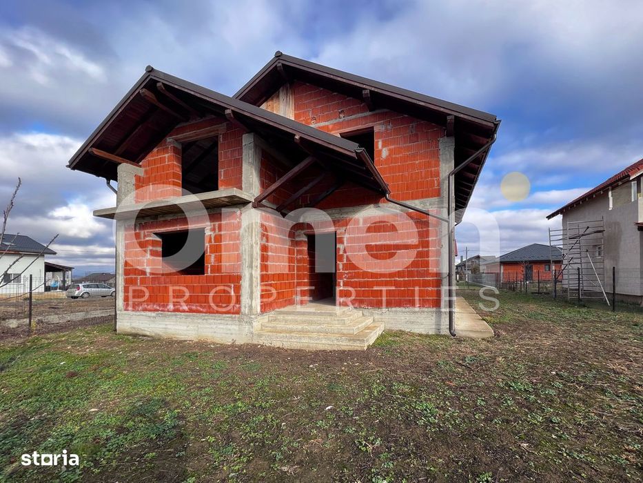 Casa P+M la rosu | 204 mp | 5 ari teren | compartimentare excelenta |