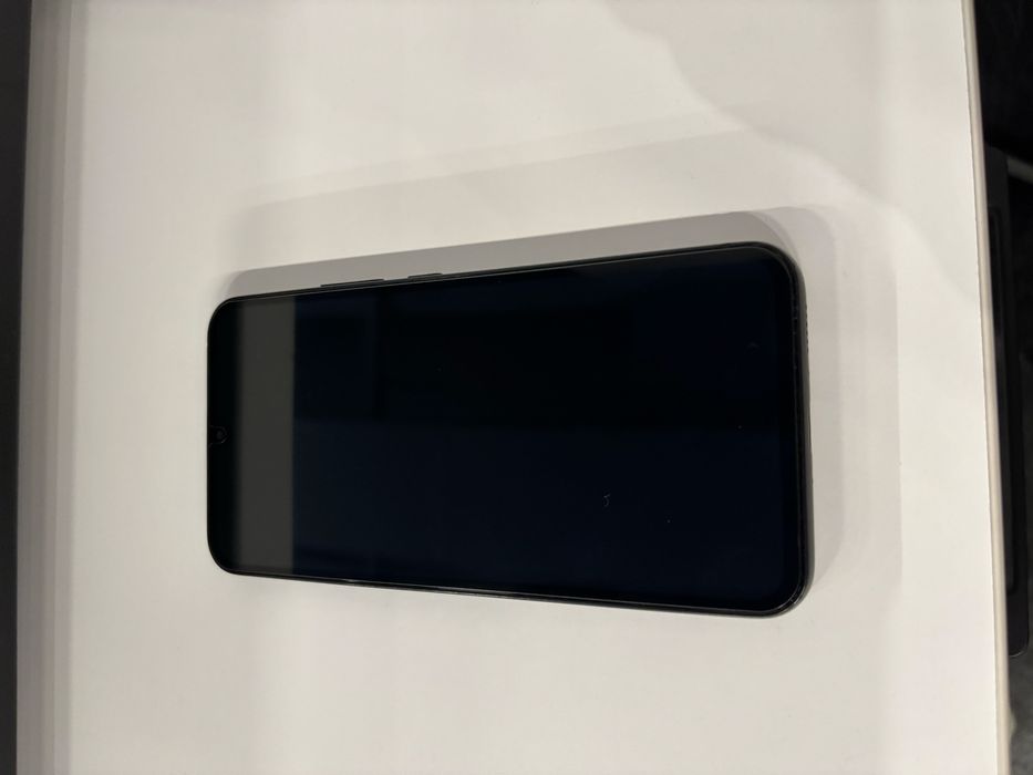 Samsung A34 8/128 ideal