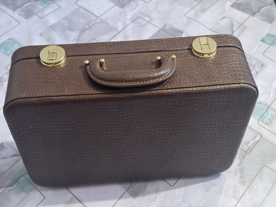 Массажний  аппарат