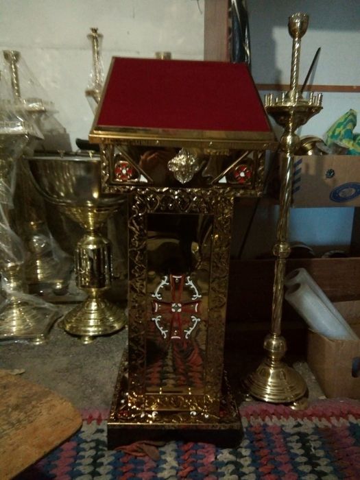 Cruci Turla Biserica, ,sfesnice.strana. Iconostase, axionite, clopote.