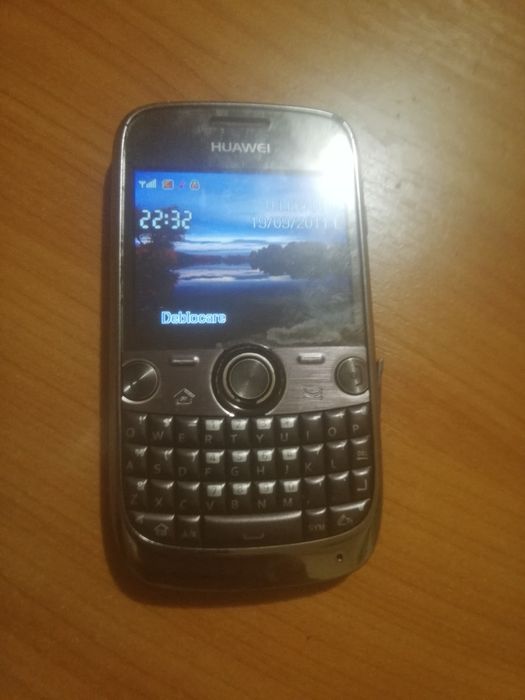 Telefon huwaei cu butoane liber de retea