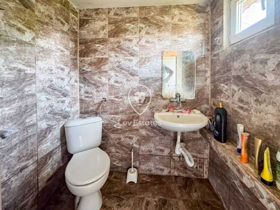 Продава се Къща в с. Загорци, Област Бургас - 100 кв.м за 250 €/кв.м - Снимка #4