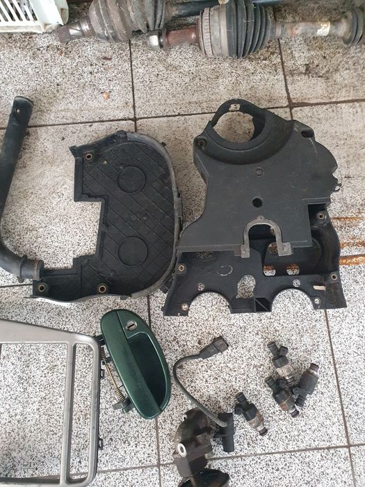 Части за Деу Нубира