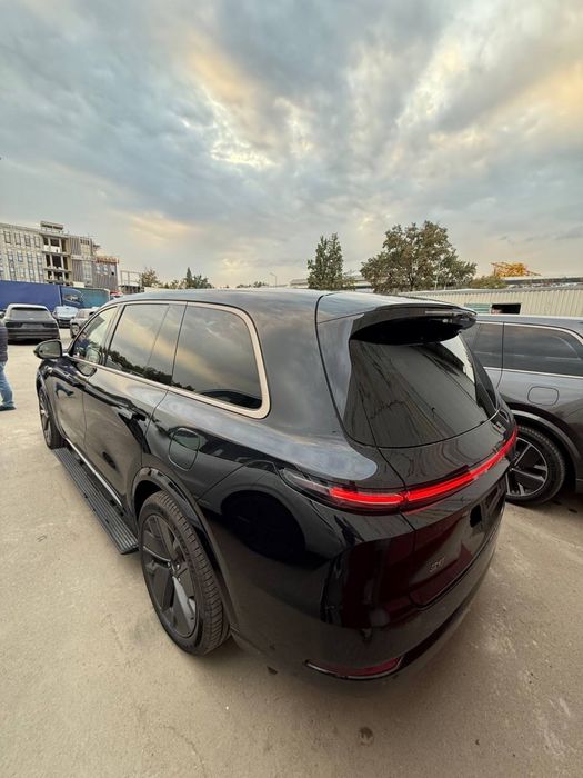 Li L9 ultra 2025 рест черная/апельсин