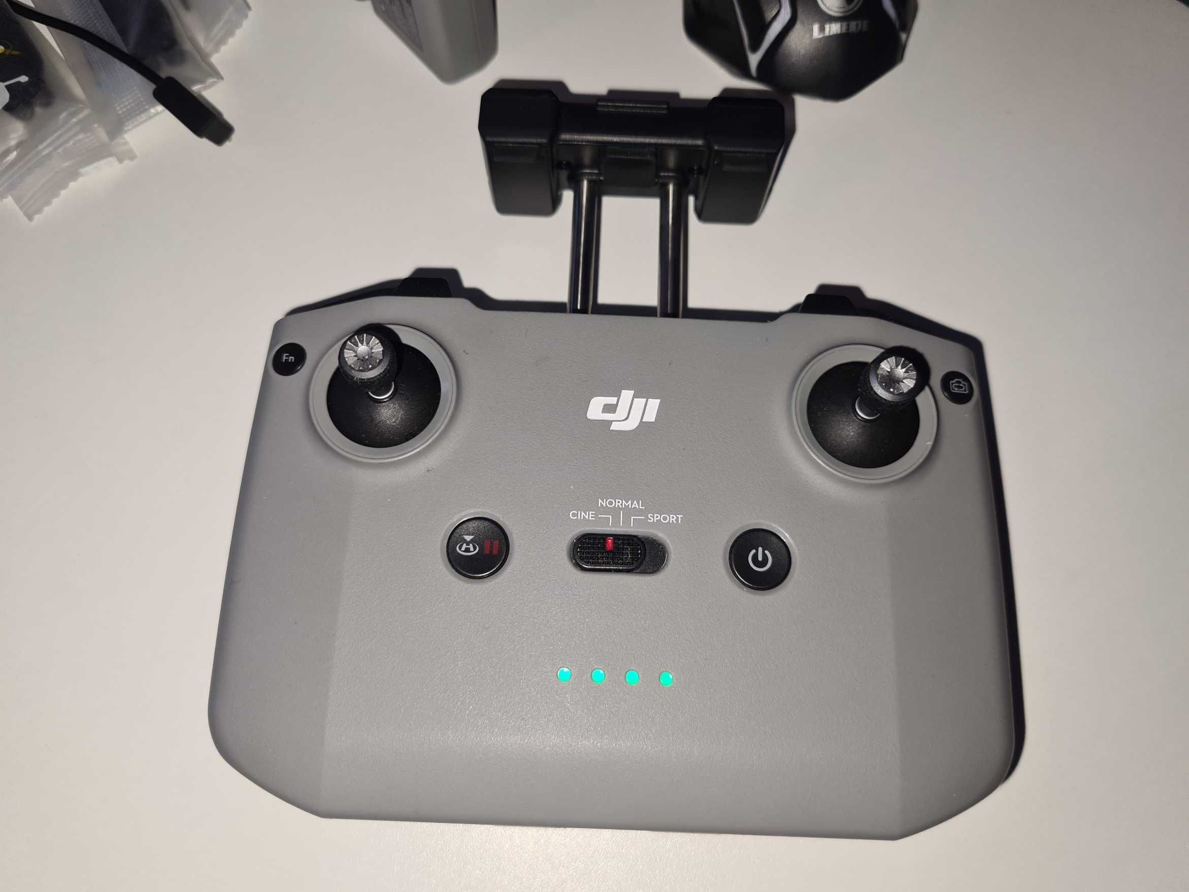 Drona DJI Mavic Mini 2 Fly More Combo