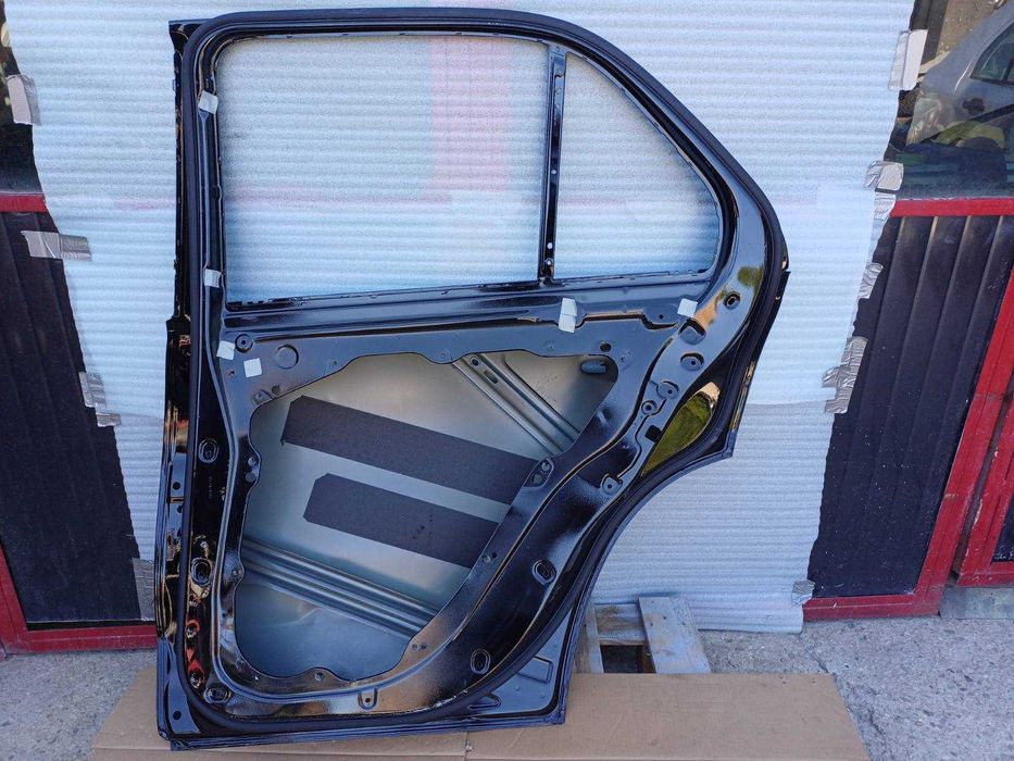 врата задна дясна Mercedes W167 GLE 2019-2025 г. #1008V