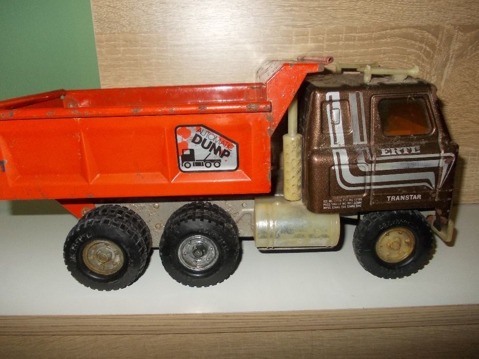 Ertl International Transtar Automatic Dump .