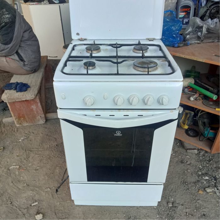 Газ плита продам