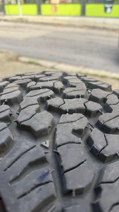 Продавам гуми BFGoodrich 255/75/17
