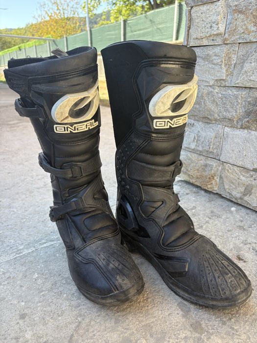 Ботуши за кросов мотор