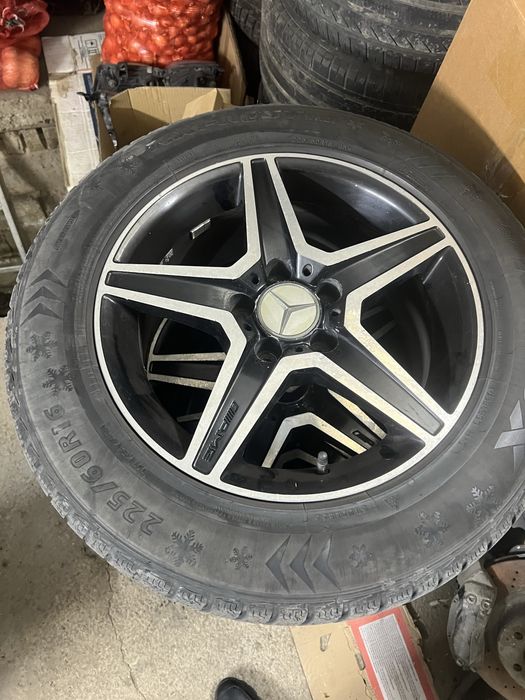 Диски с зимними шинами Р16 на Мерседес