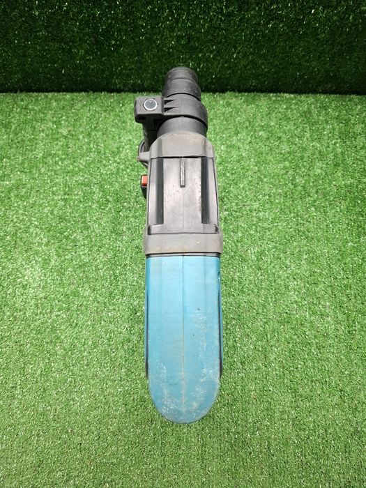 Перфоратор на Makita BHR202