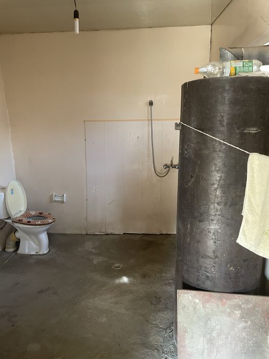 5 xona 12 sotix 3 ta sanuzel