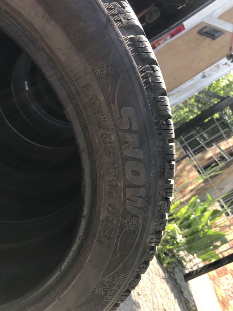 Anvelope iarna 205/55r16