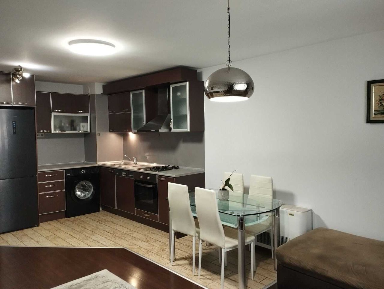 Продава се Тристаен апартамент в Варна, Гръцка махала - 86 кв.м за 3431 €/кв.м - Снимка #1