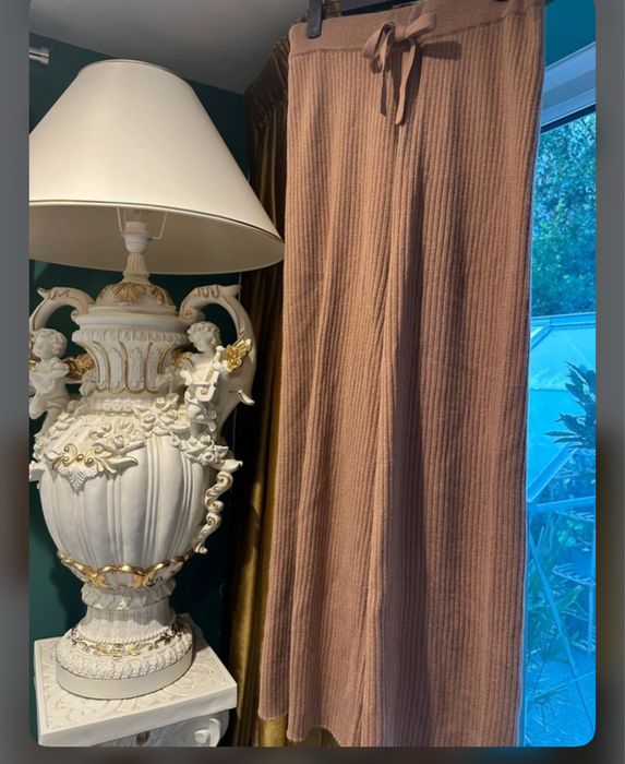 LilySilk Pantaloni casmir evazati cu snur camel maro