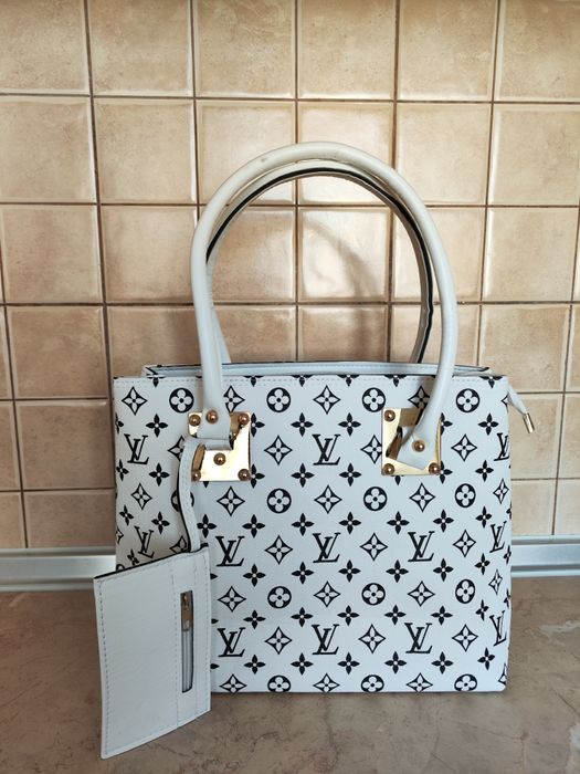Стилна дамска чанта Louis Vuitton