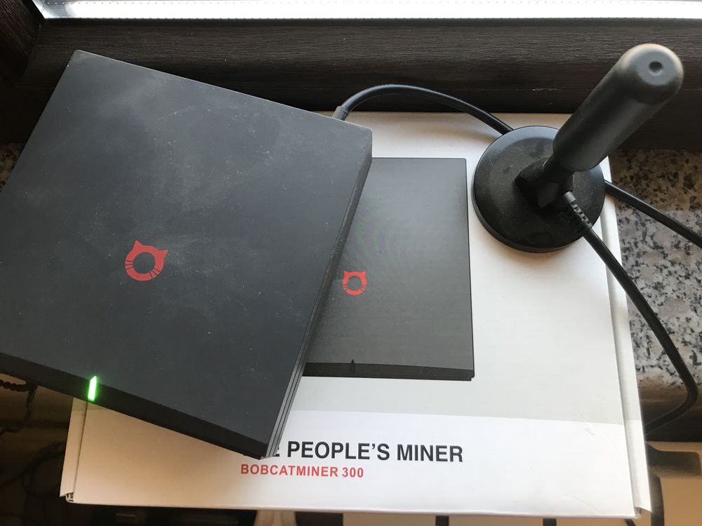 BobCaT 300 Miner