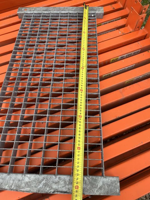 Trepte metalice zincate