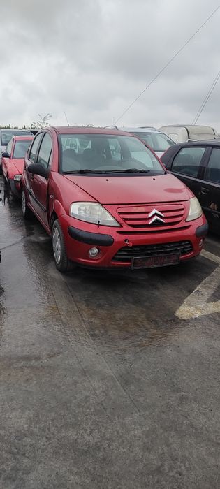 Dezmembrez Citroen C3 1.4 diesel