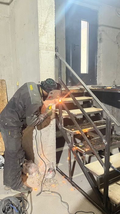 Антресольный этаж. 2 этаж. Мезонин. Лестницы