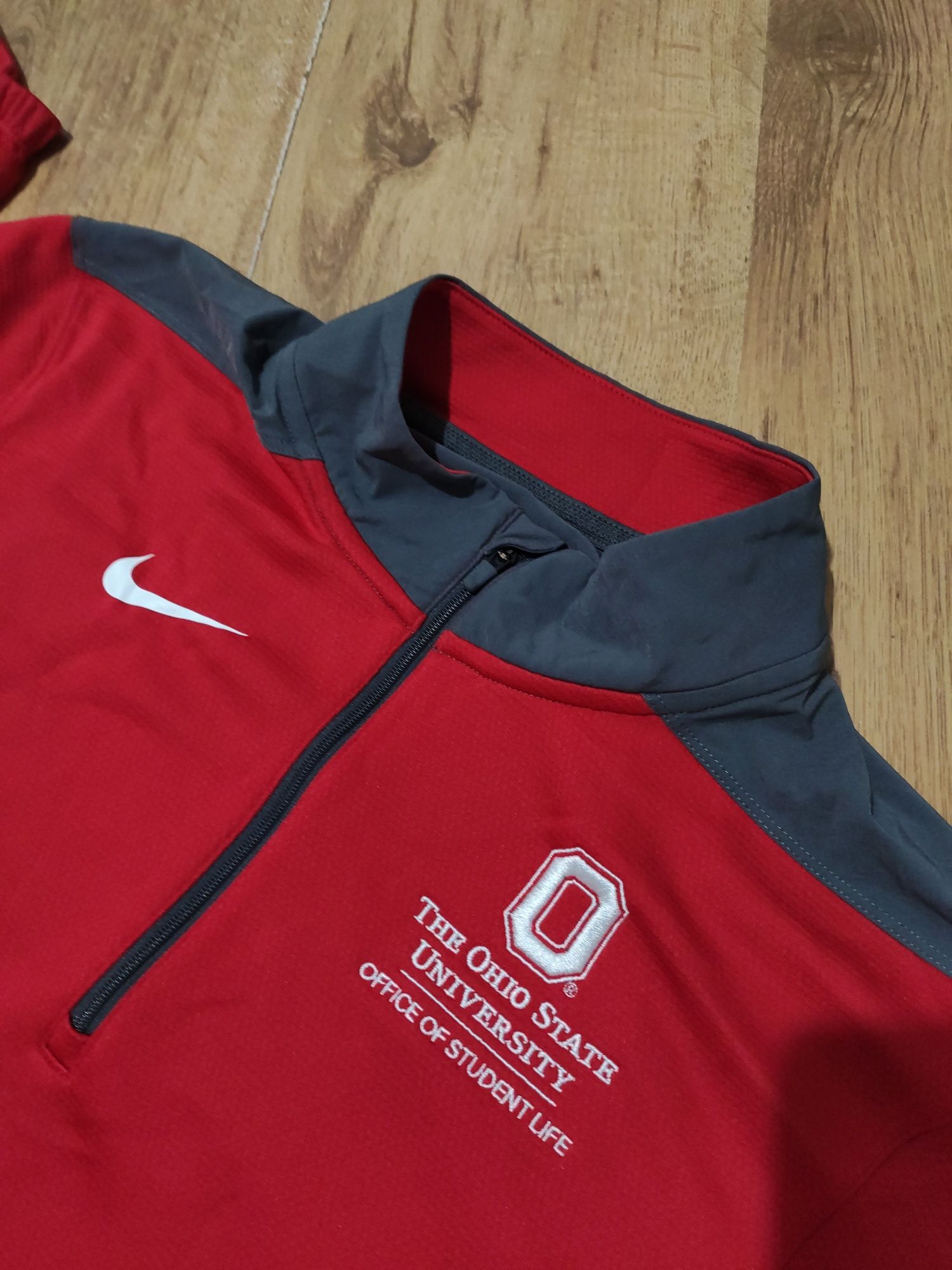 Bluza Nike mărimea M