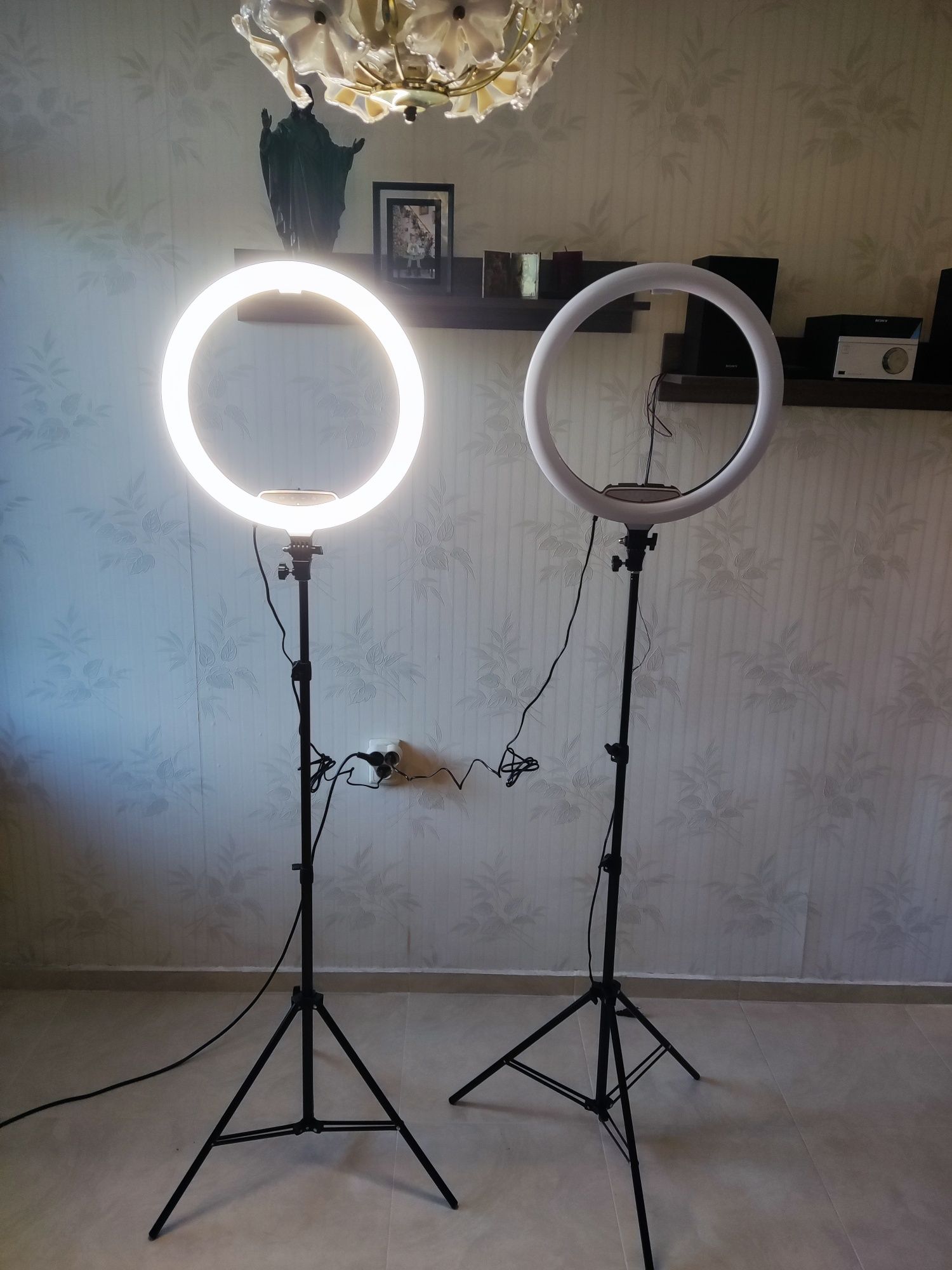 Селфи Лед Ринг Лампа RGB с Трипод и Дистанционно -18 инч.(46см.) 70W