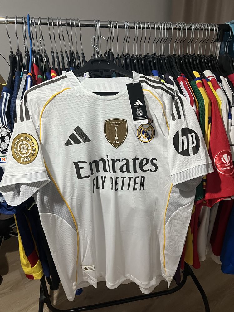 Tricou de fotbal adidas Real Madrid cu Dean Huijsen nr 24 marime M