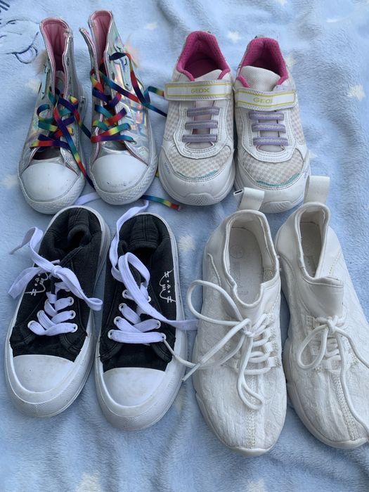 Adidasi si Ghete pentru fetite