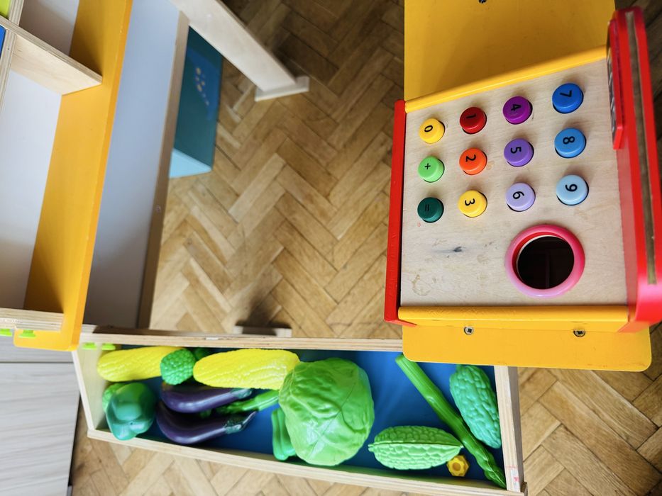 Детски дървен магазин