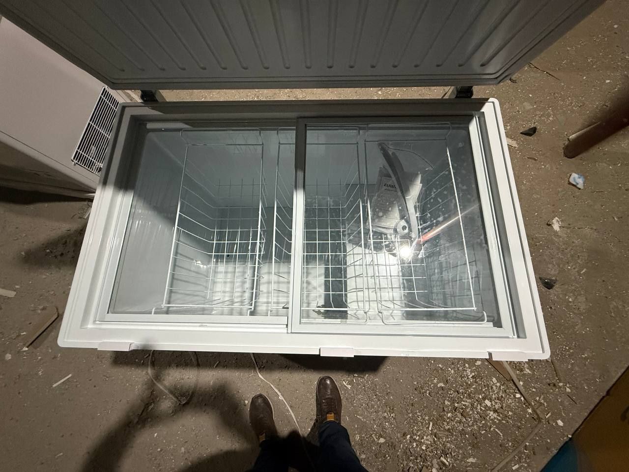 Морозилка  AIWA standing inverter