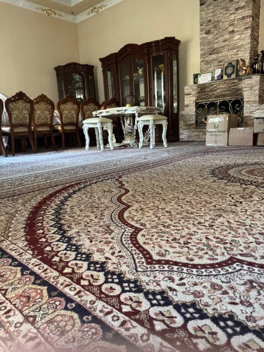 Роскошный ковер в восточном стиле