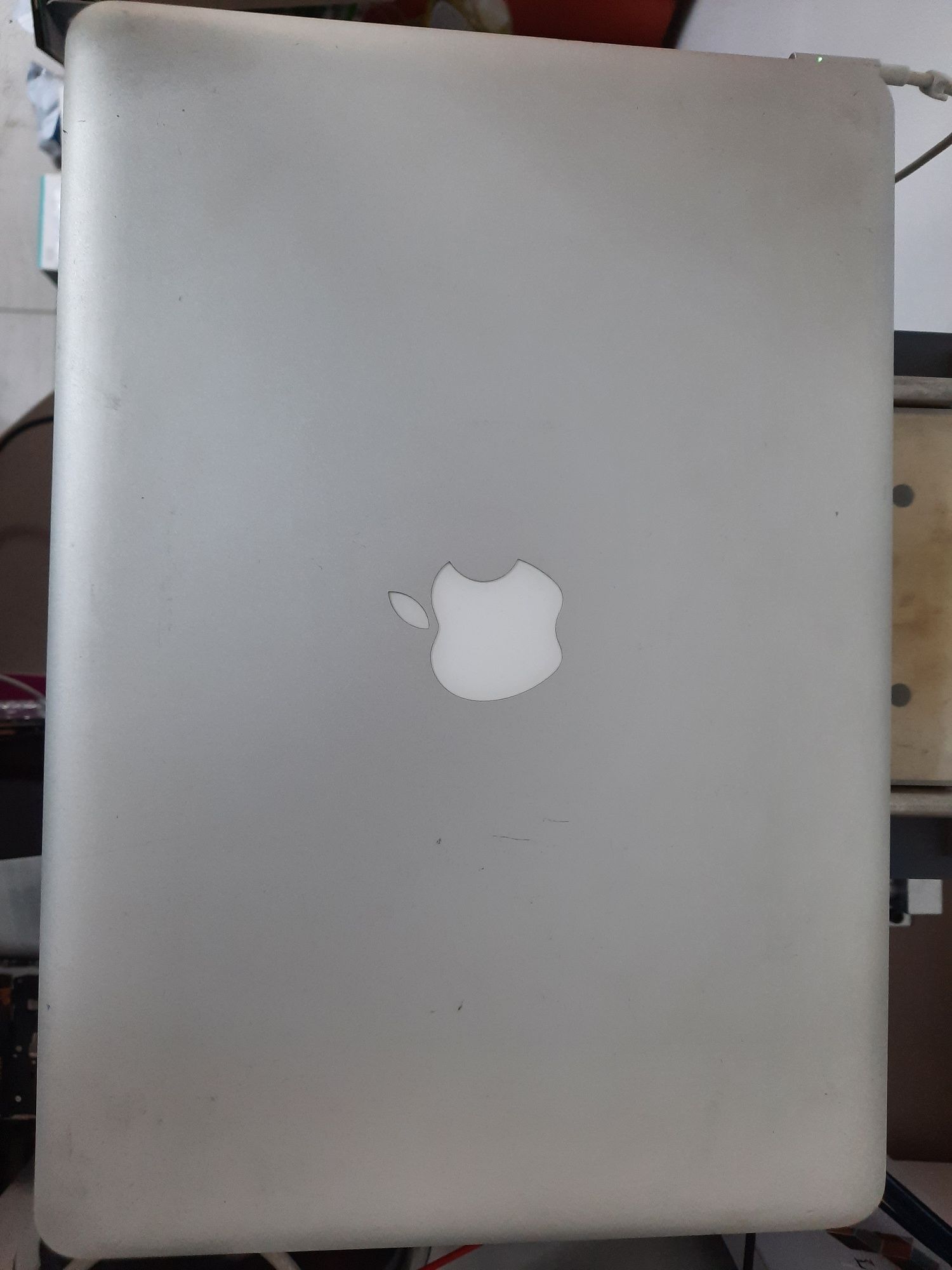 Vand MacBook Pro