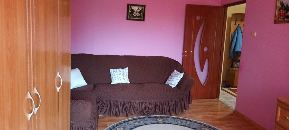 Inchiriez apartament 2 camere complet mobilat - 300 euro / luna