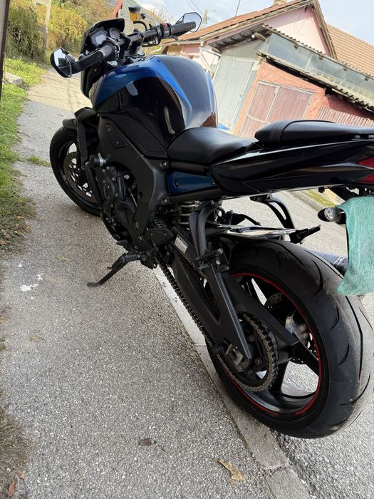 Motocicleta Yamaha fz1 naked