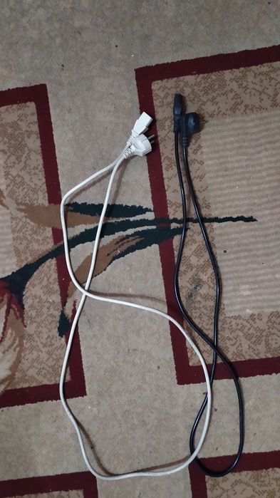 Продам мониторы LG 19 клавиатура Avtech KL23MU